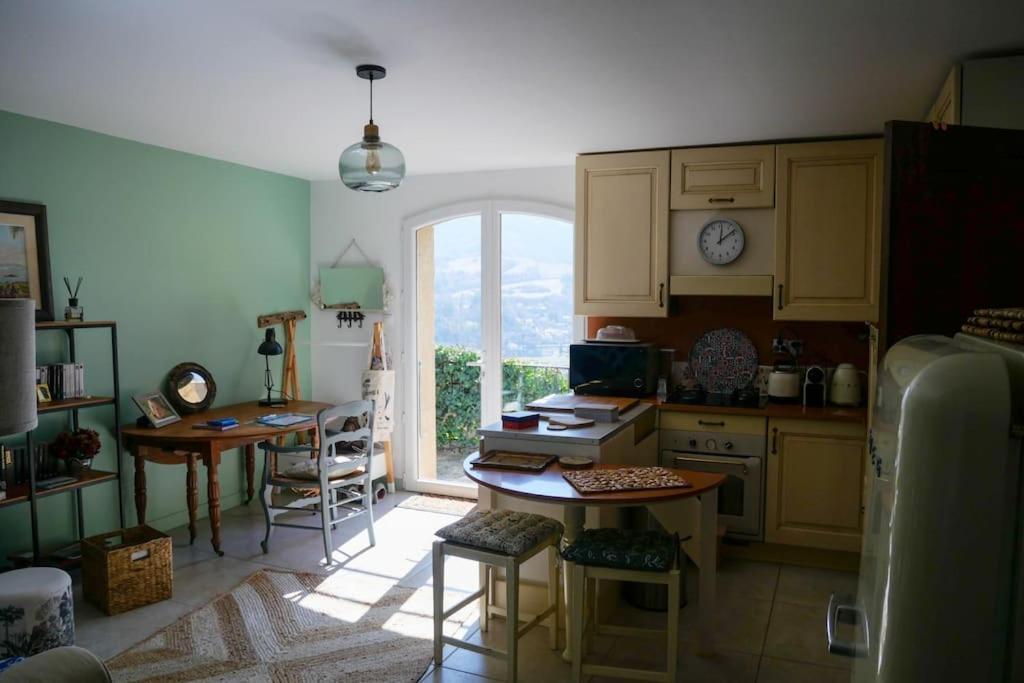 La Maison De Ninia 迪涅莱班 外观 照片